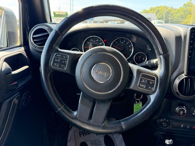 Jeep Wrangler Unlimited Vehicle Image 09