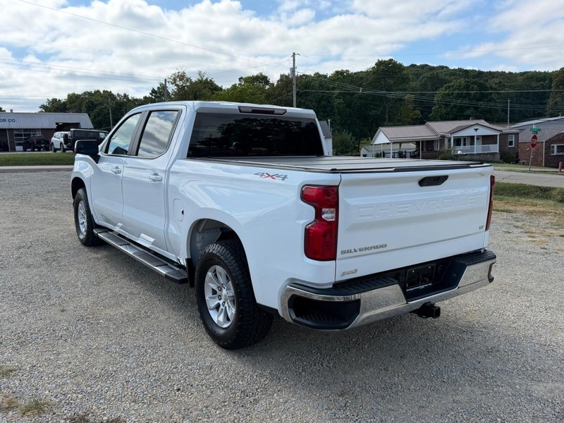 Chevrolet Silverado 1500 Vehicle Image 03