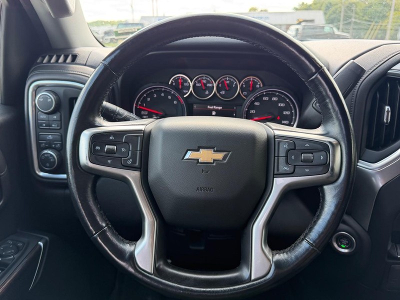 Chevrolet Silverado 1500 Vehicle Image 09
