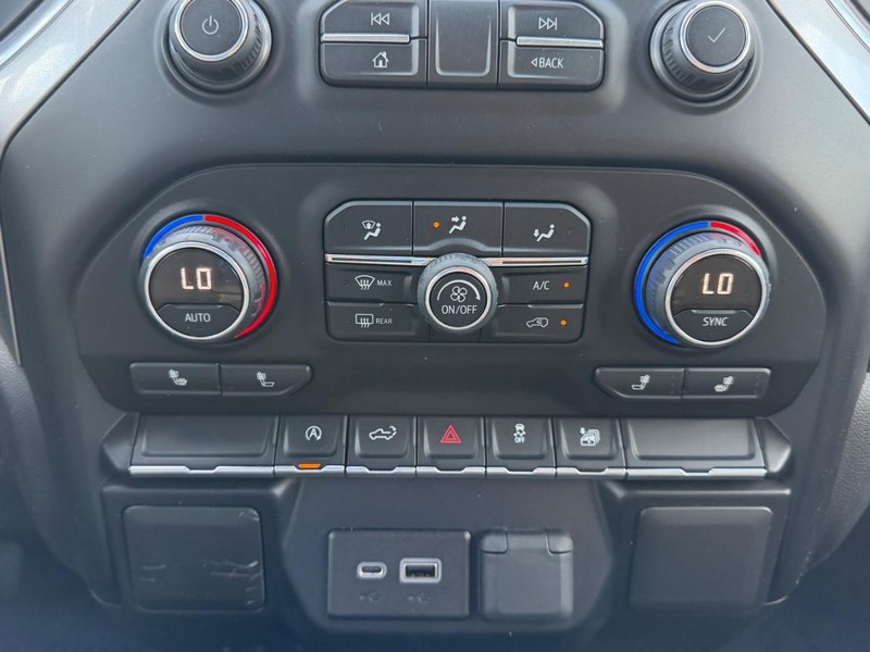 Chevrolet Silverado 1500 Vehicle Image 13
