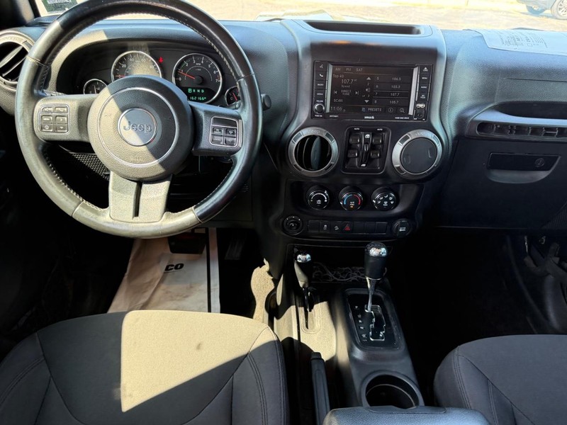 Jeep Wrangler Unlimited Vehicle Image 08