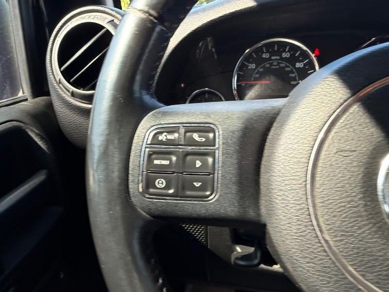 Jeep Wrangler Unlimited Vehicle Image 10