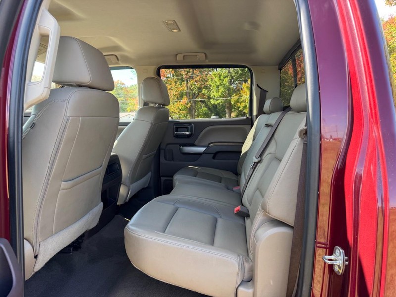 Chevrolet Silverado 2500HD Vehicle Image 07