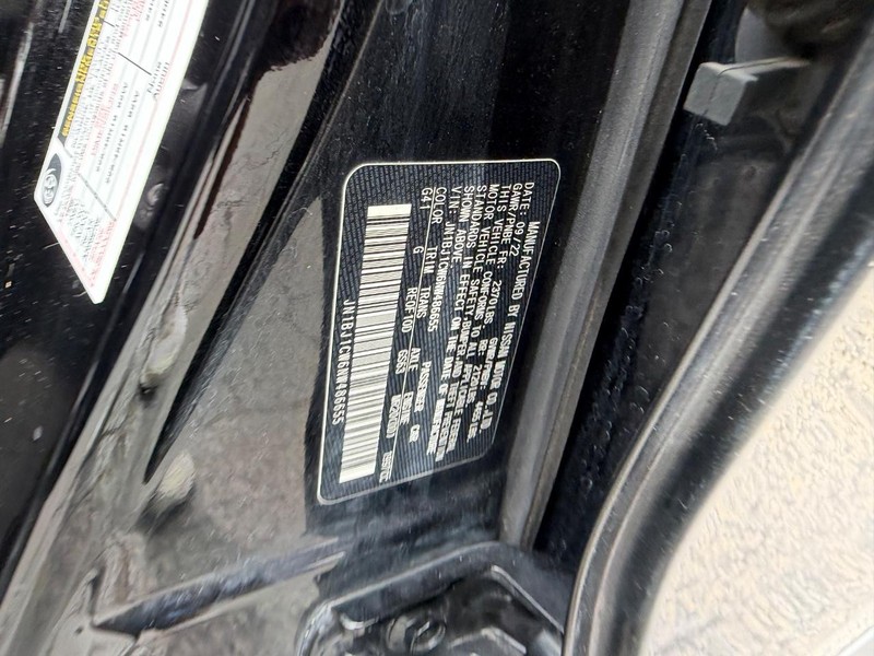 Nissan Rogue Sport Vehicle Image 22