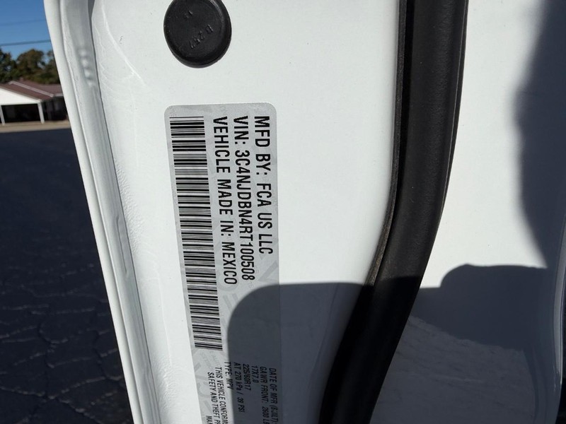 Jeep Compass Vehicle Image 20