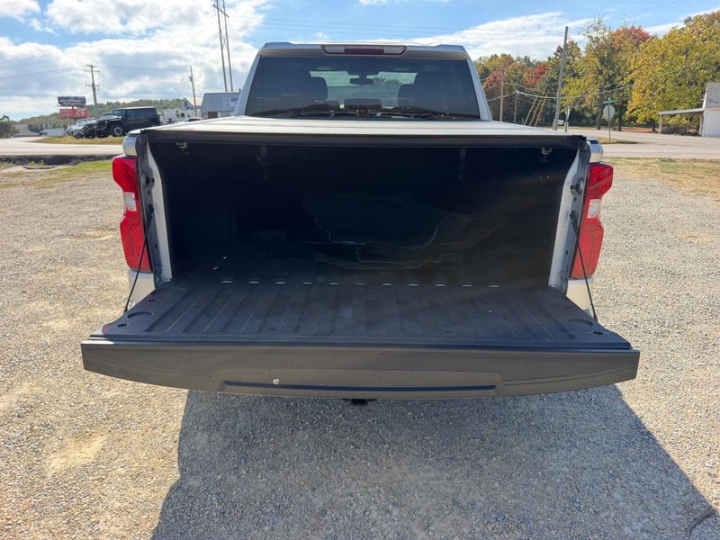 Chevrolet Silverado 1500 Vehicle Image 05