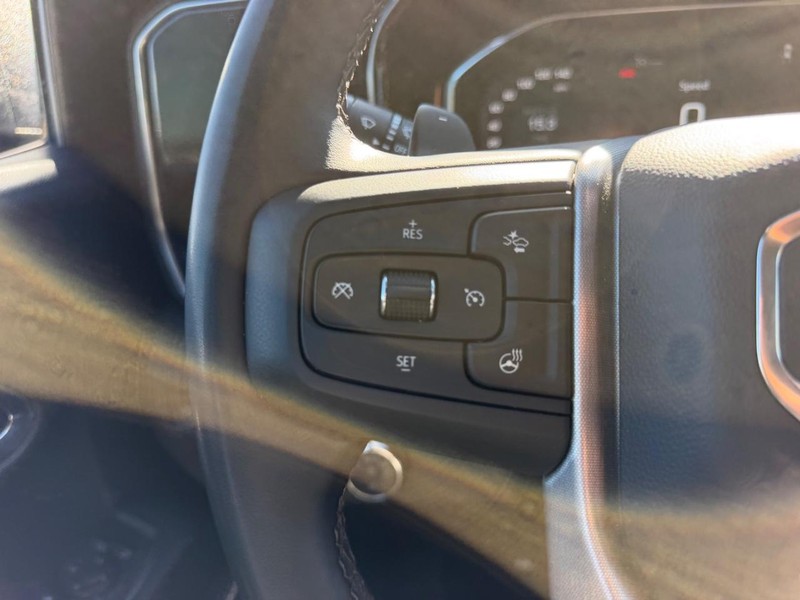 GMC Sierra 1500 Vehicle Image 10