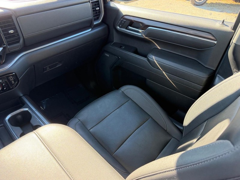 GMC Sierra 1500 Vehicle Image 15