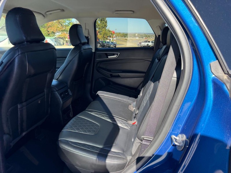 Ford Edge Vehicle Image 08