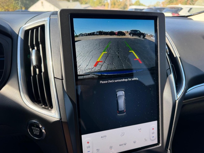 Ford Edge Vehicle Image 22