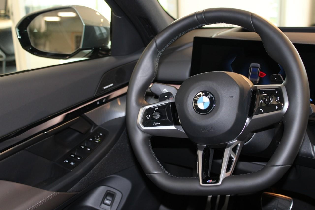 2024 BMW 5-Series 540i xDrive photo