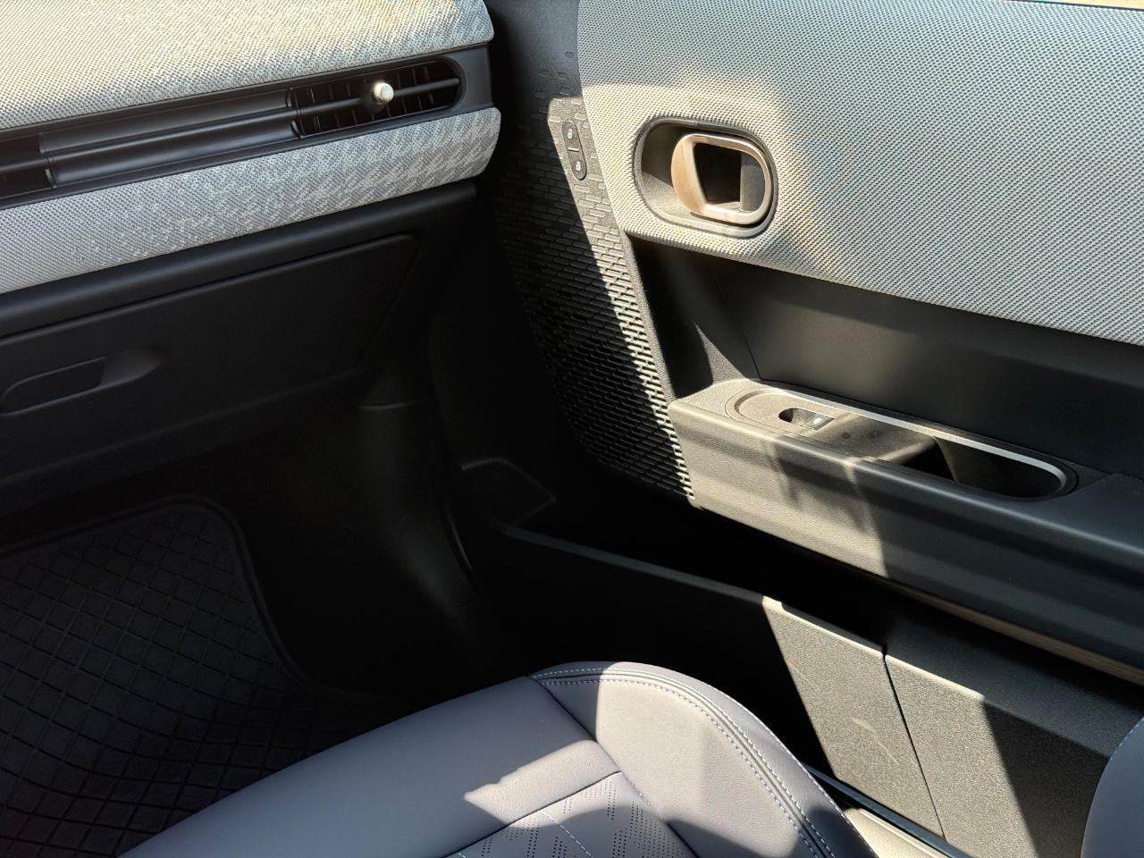 MINI Hardtop 2 Door Vehicle Image 14