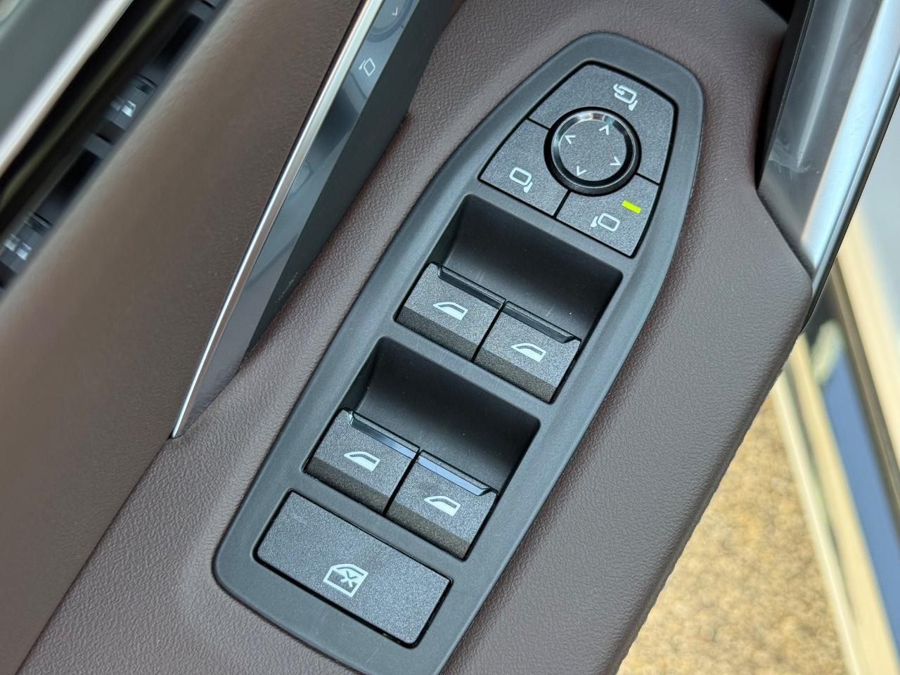 BMW X1 Vehicle Image 16