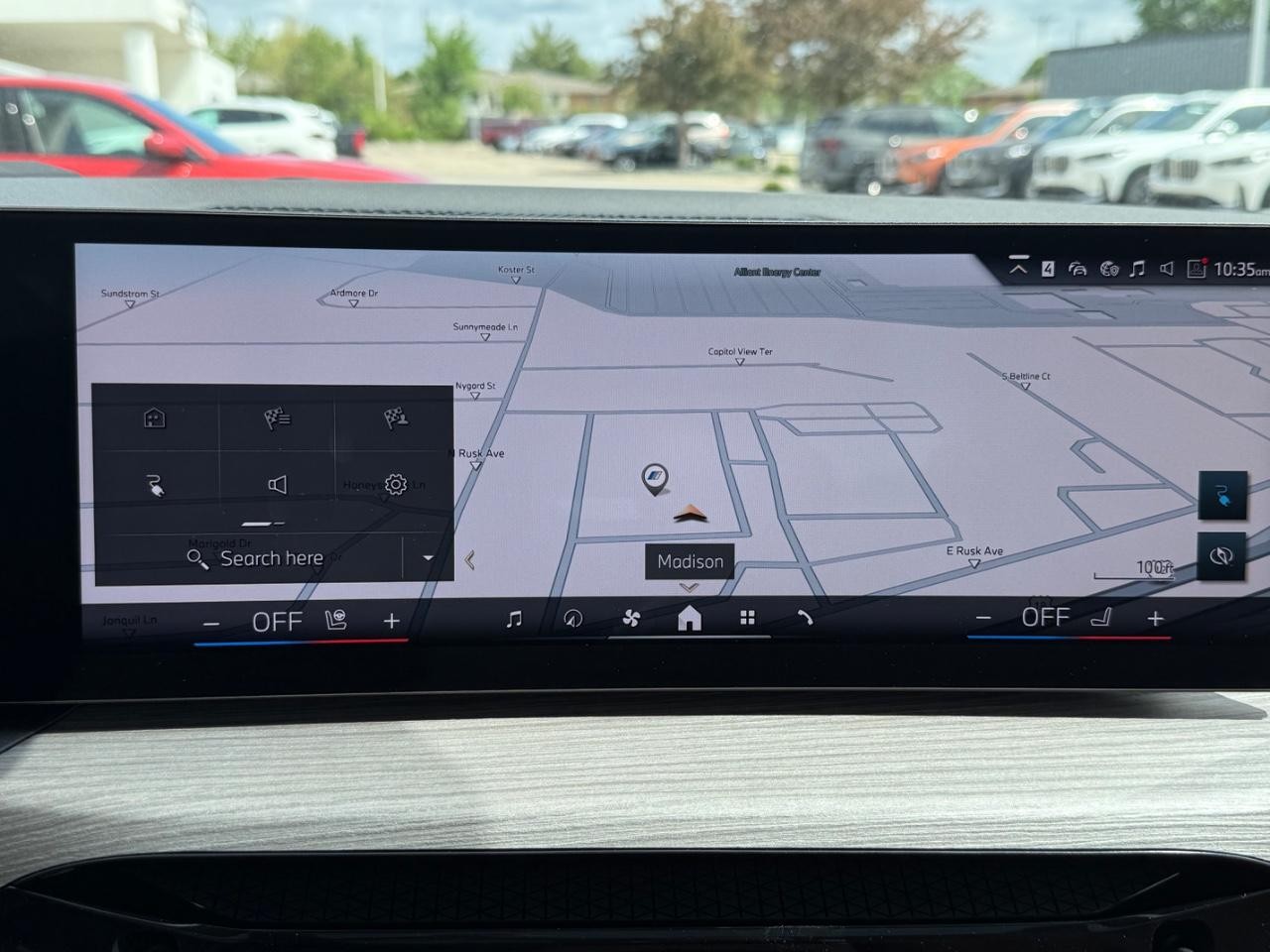 BMW i4 Vehicle Image 15