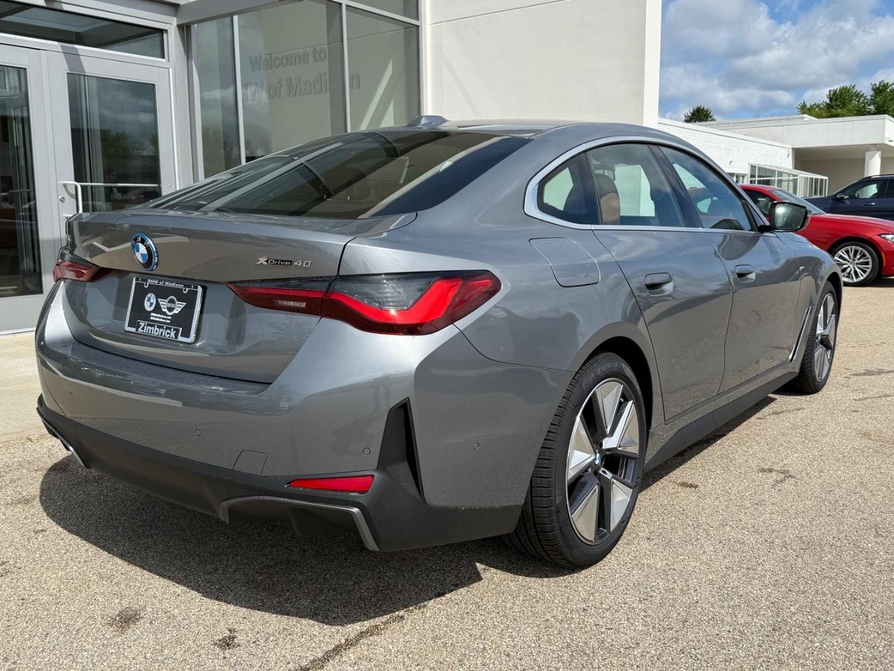 BMW i4 Vehicle Image 03