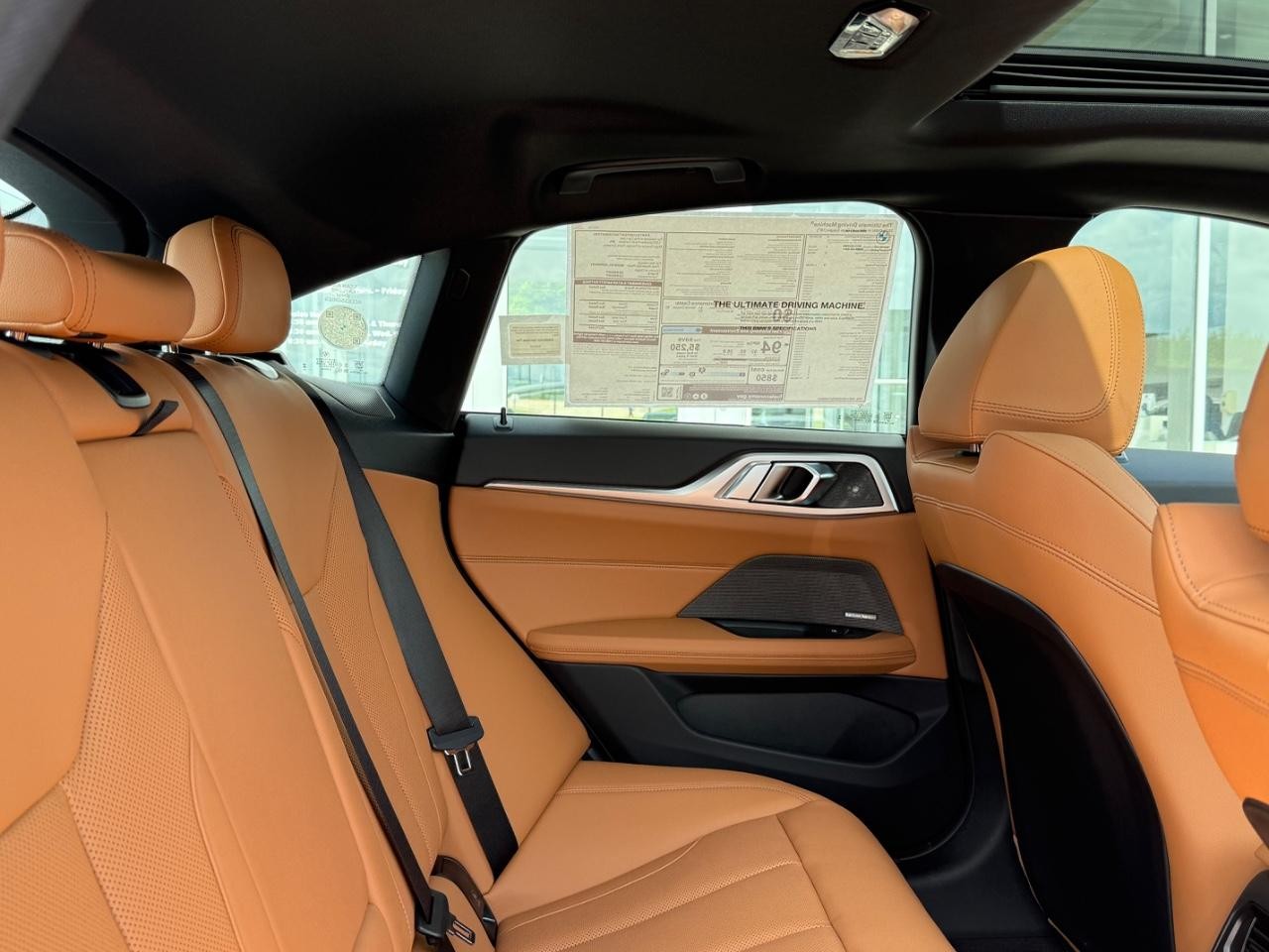 BMW i4 Vehicle Image 05