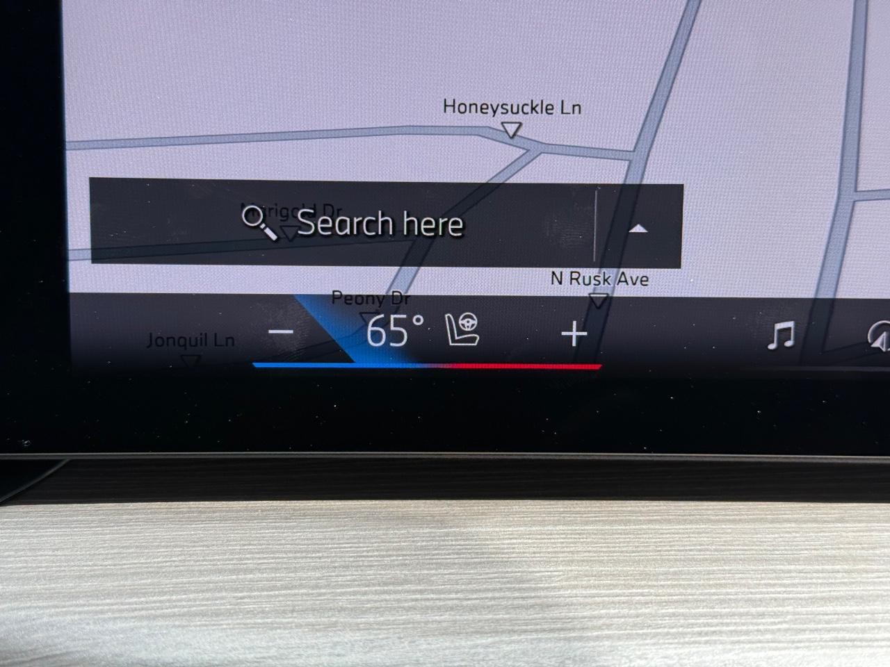 BMW i4 Vehicle Image 15