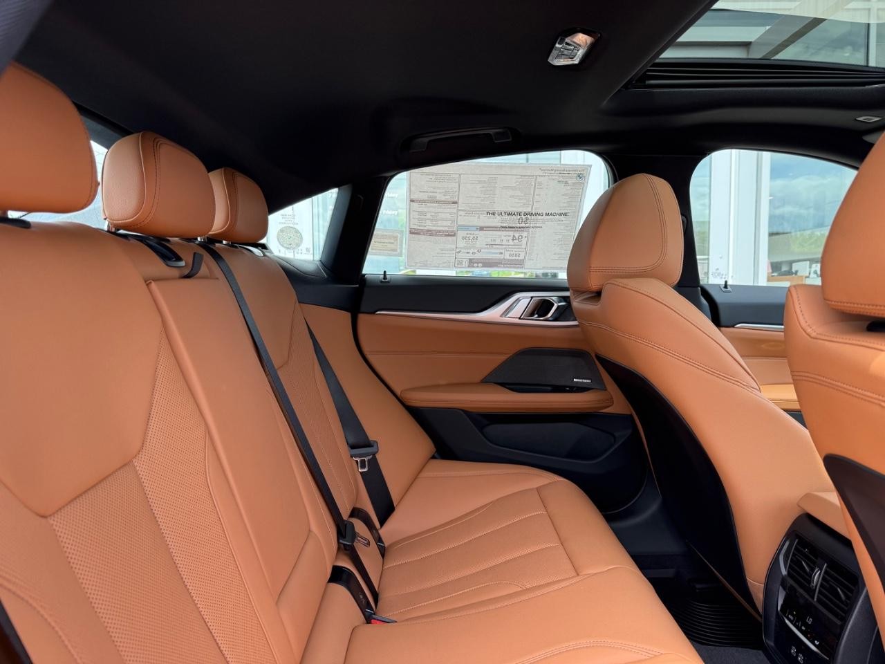 BMW i4 Vehicle Image 05