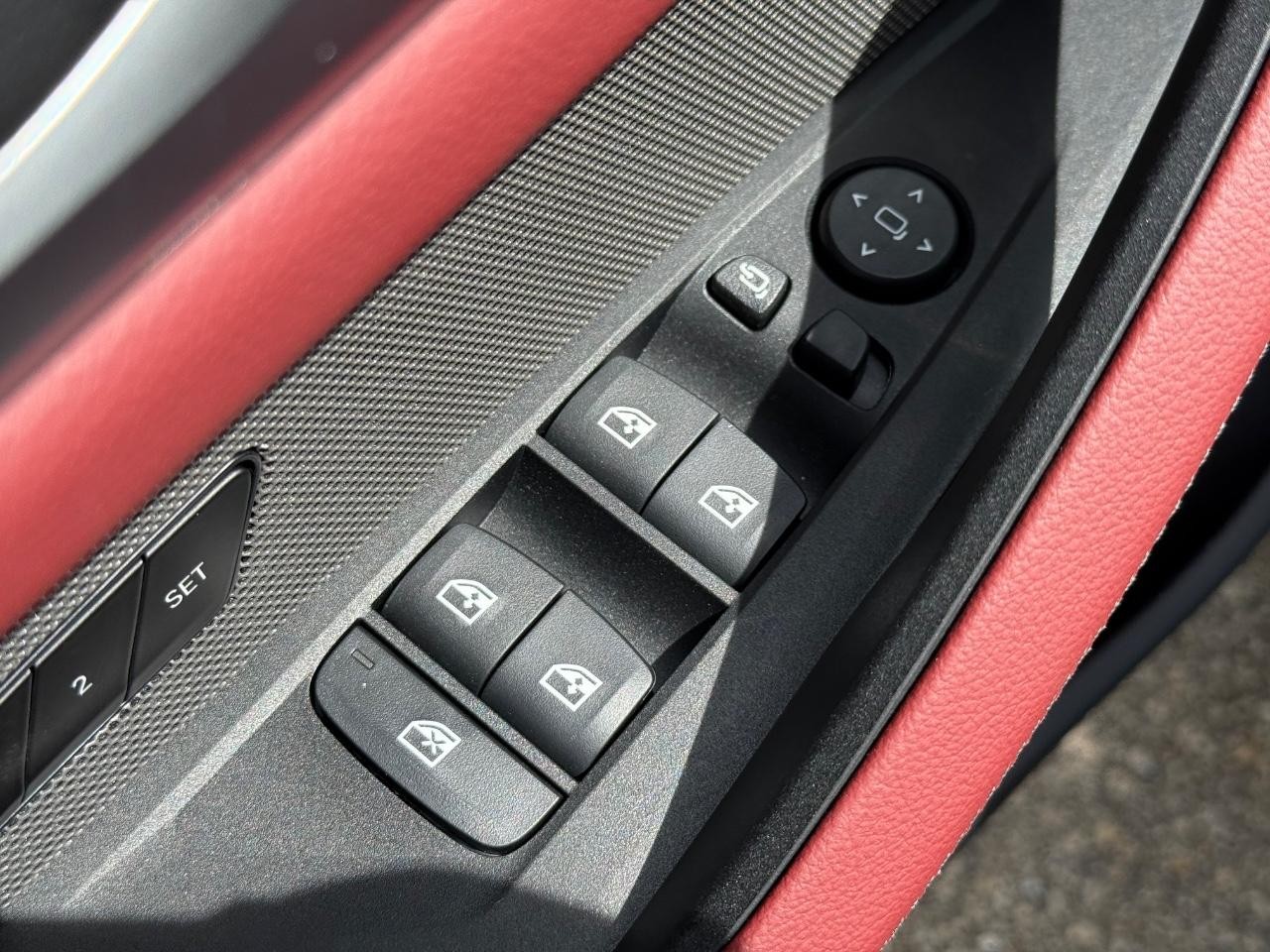 BMW i4 Vehicle Image 16