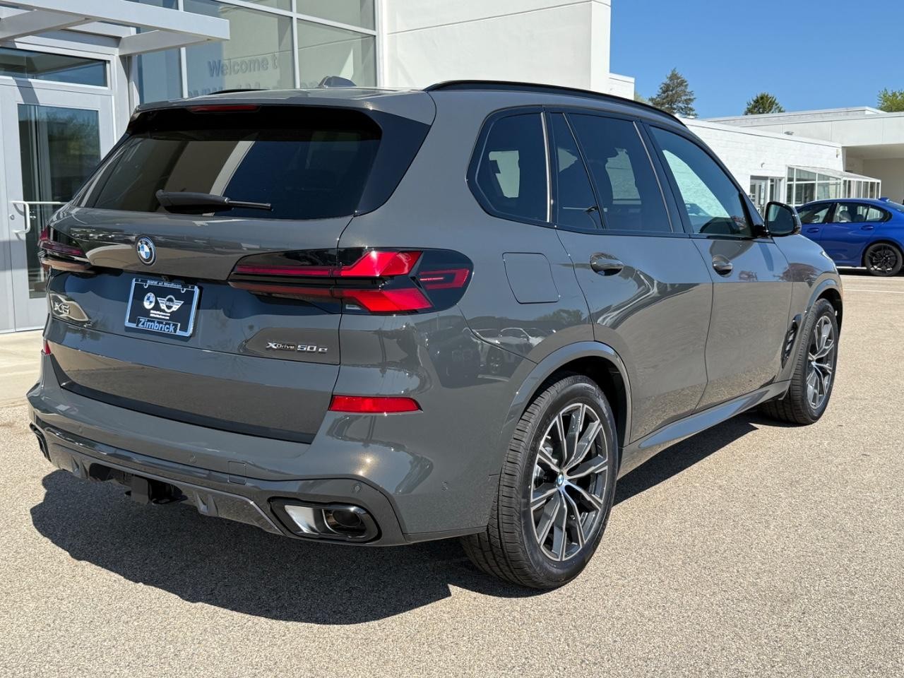 BMW X5 Vehicle Image 03