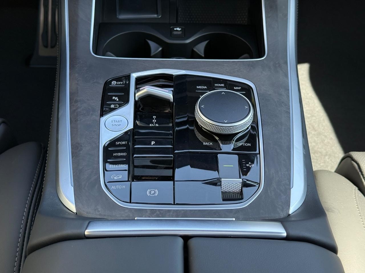 BMW X5 Vehicle Image 08