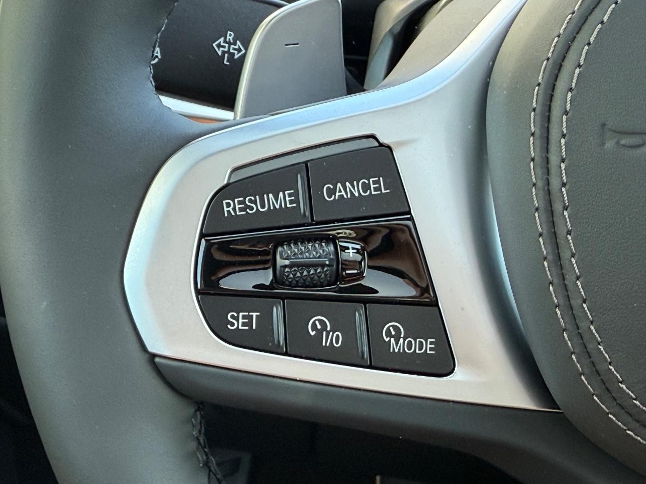 BMW X5 Vehicle Image 11