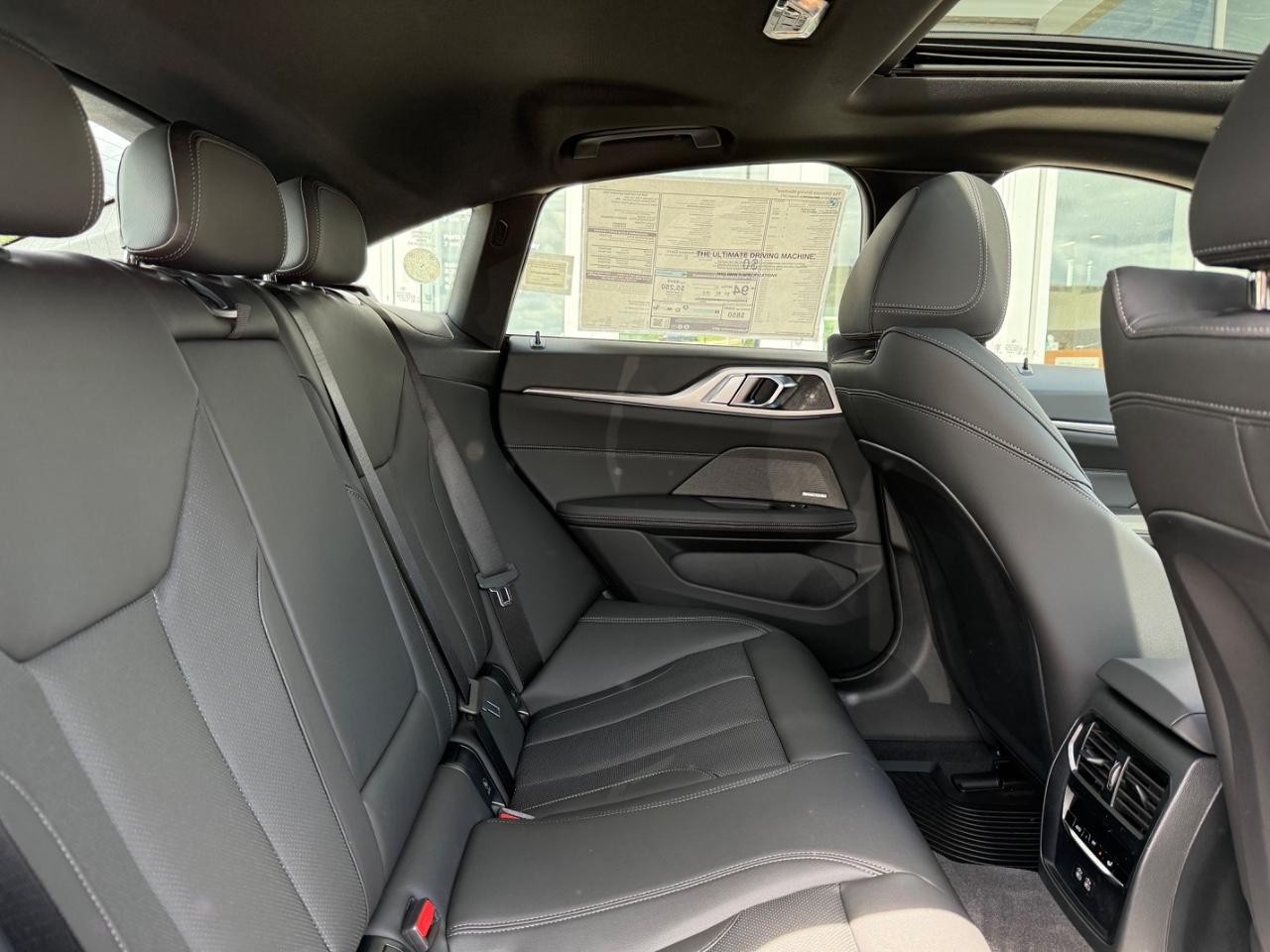 BMW i4 Vehicle Image 05