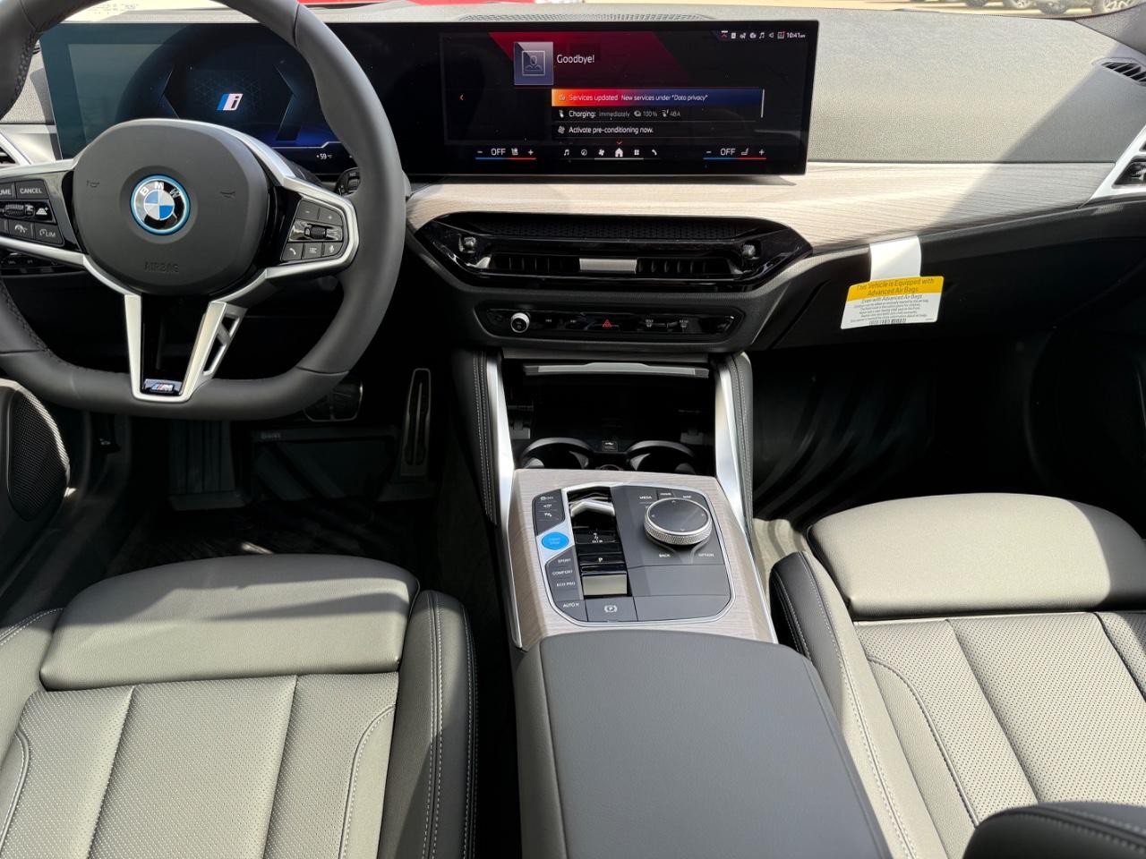 BMW i4 Vehicle Image 06