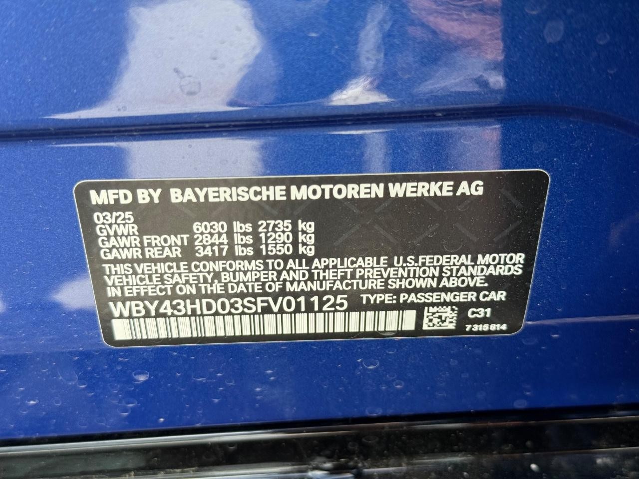 BMW i4 Vehicle Image 18