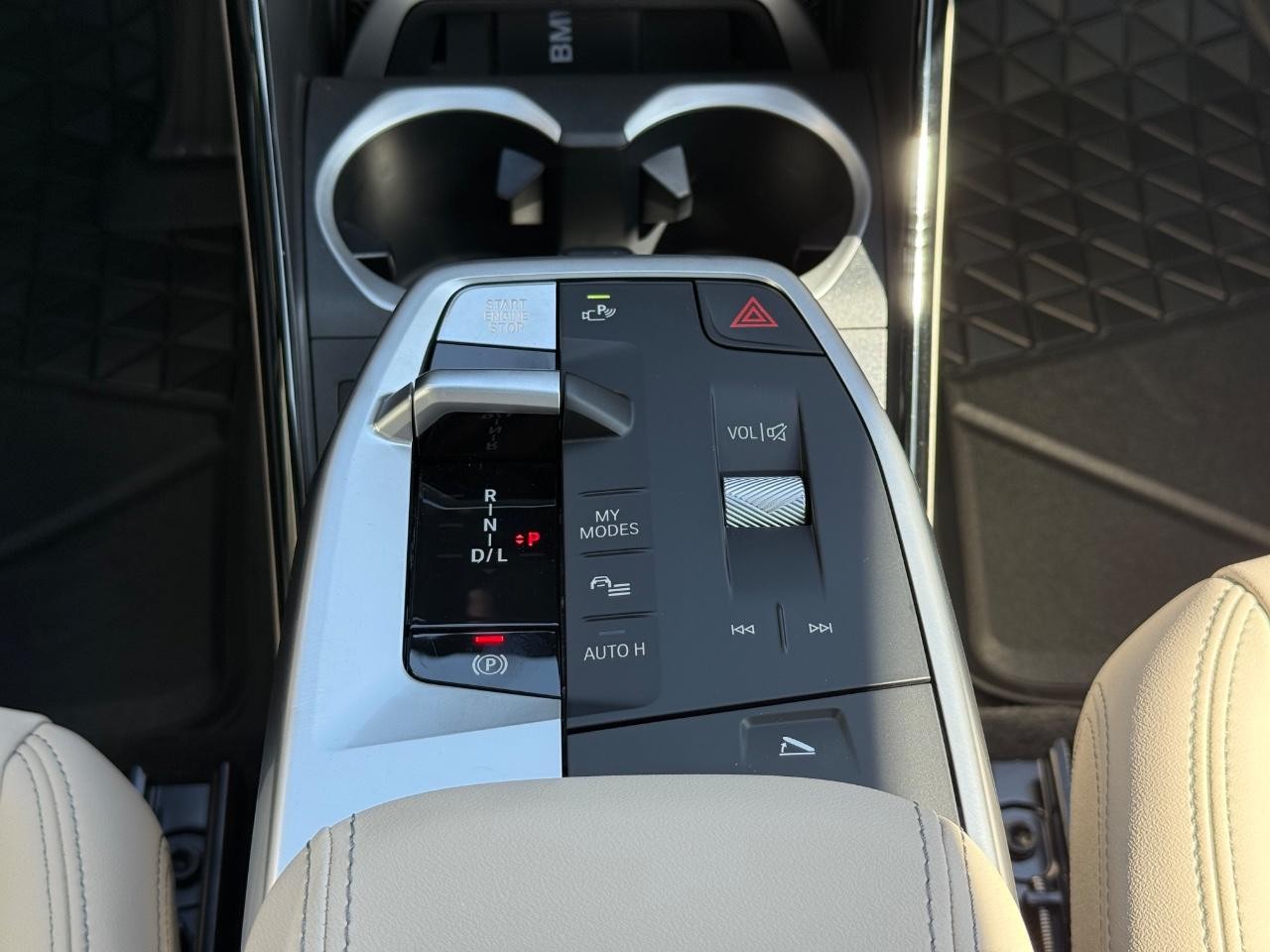 BMW X1 Vehicle Image 08