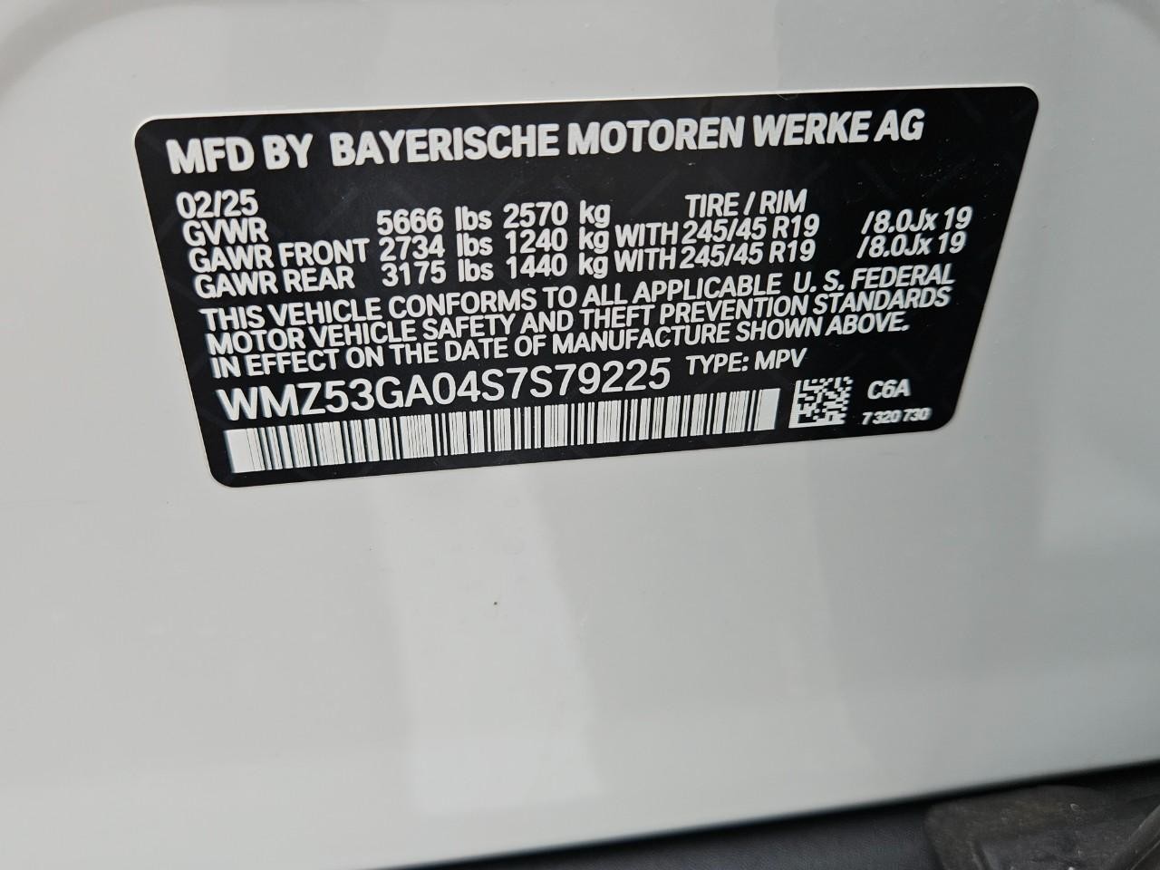 MINI Countryman Vehicle Image 16