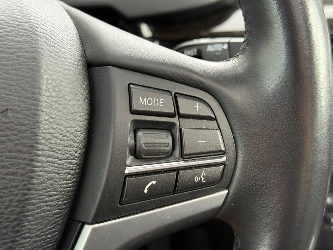 BMW X5 Vehicle Image 16