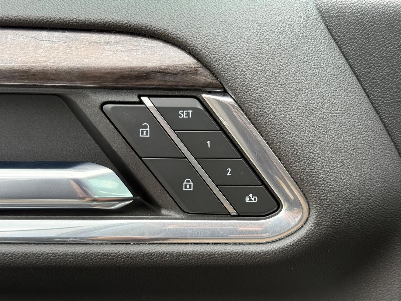 Chevrolet Silverado 1500 Vehicle Image 16