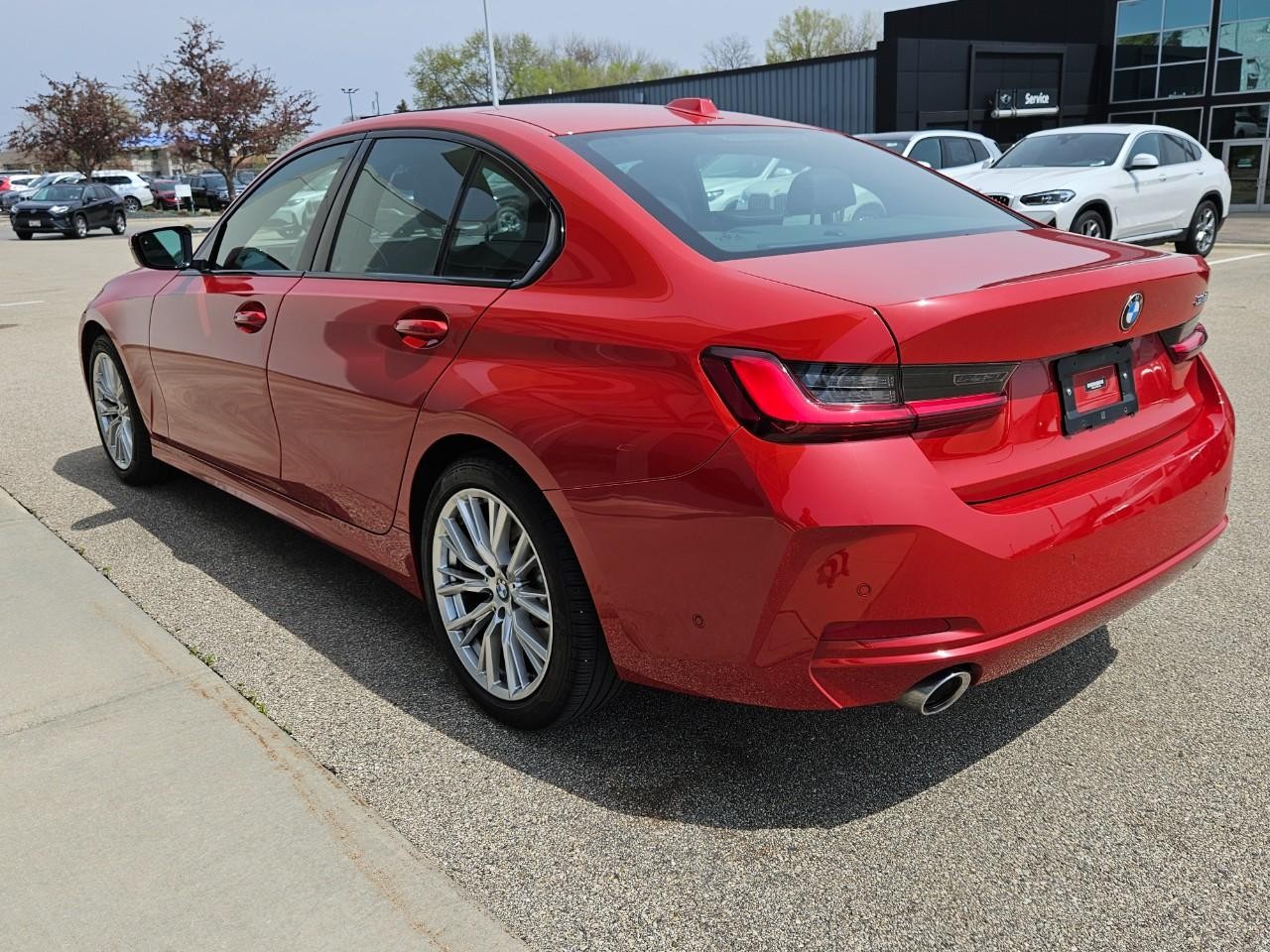 BMW 3 Series Vehicle Image 05