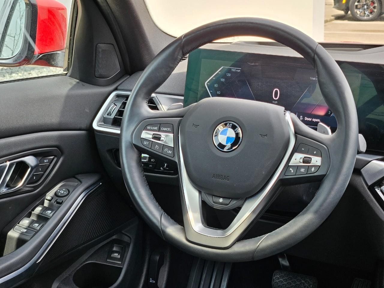 BMW 3 Series Vehicle Image 13