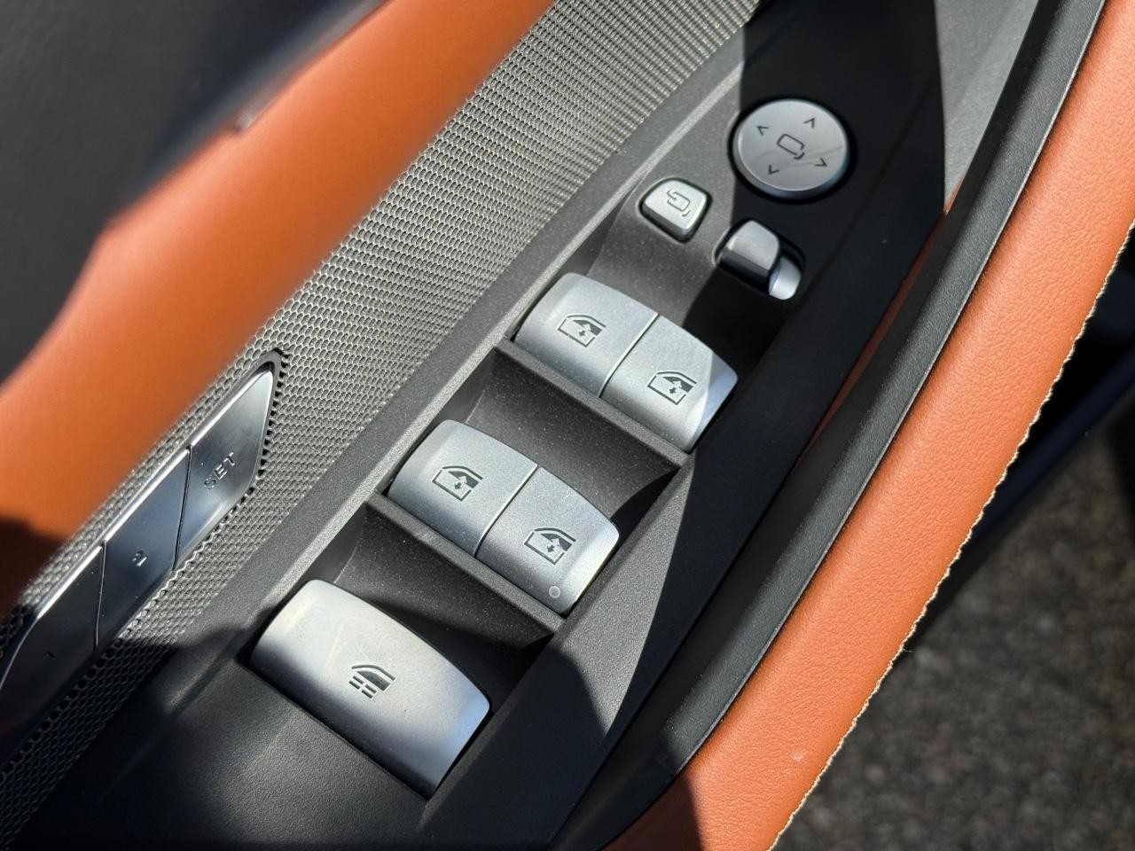 BMW M4 Vehicle Image 15