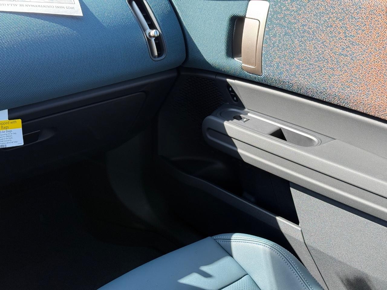 MINI Countryman Vehicle Image 10