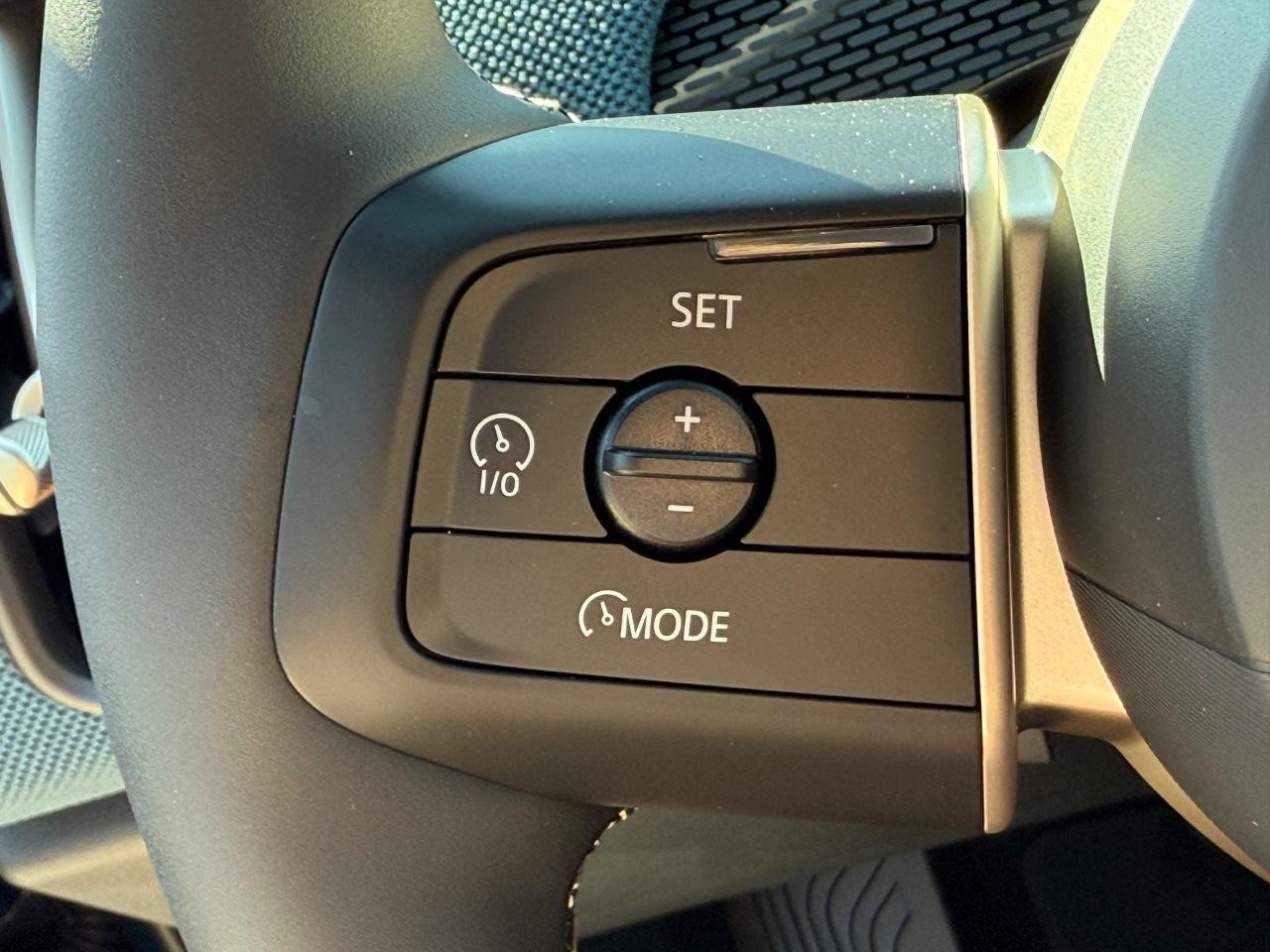MINI Countryman Vehicle Image 11