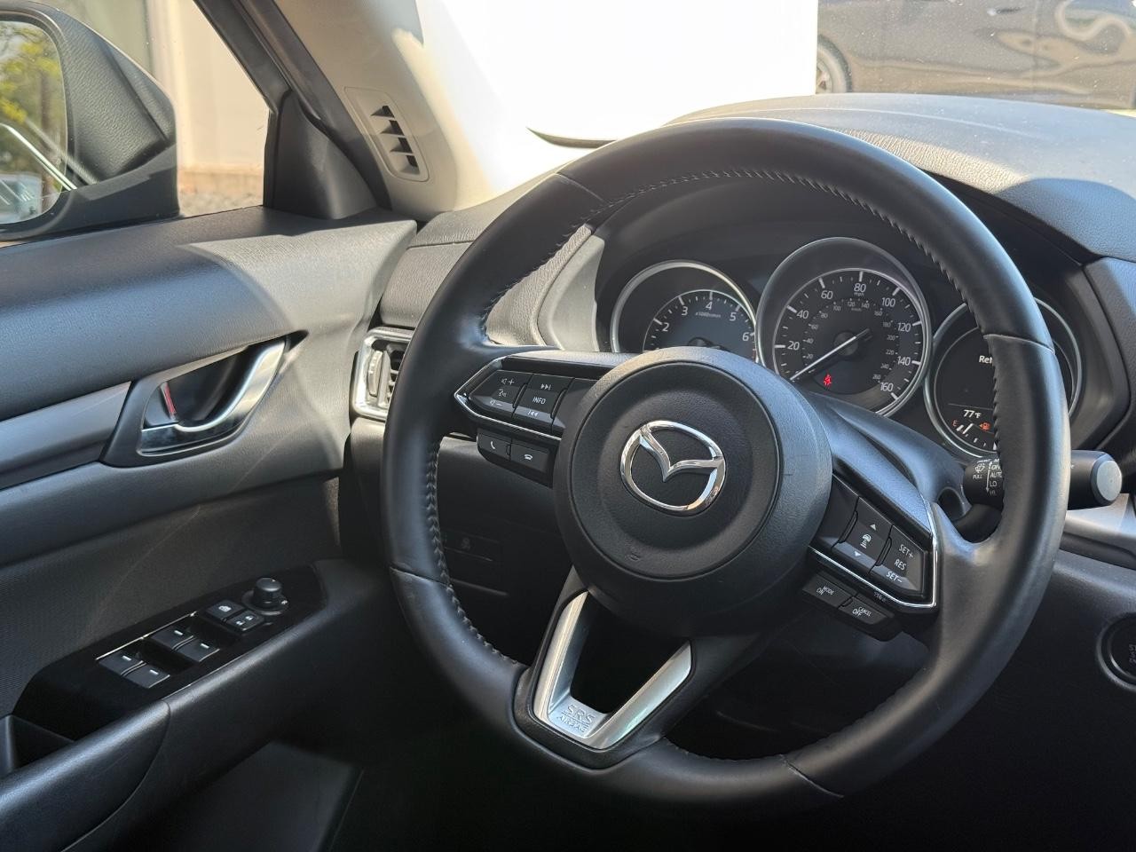 Mazda CX-5 Vehicle Image 14