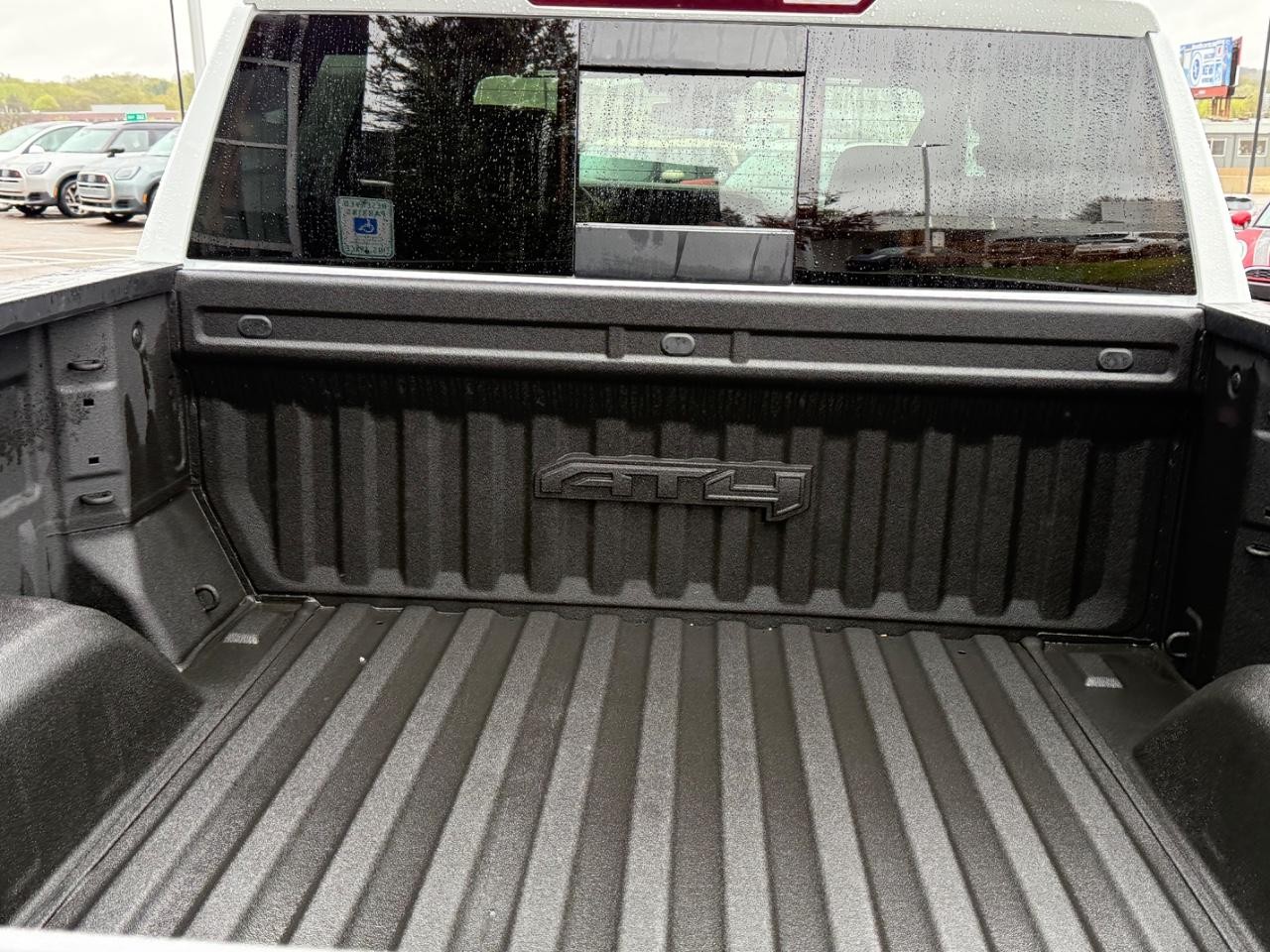 GMC Sierra 1500 Vehicle Image 05