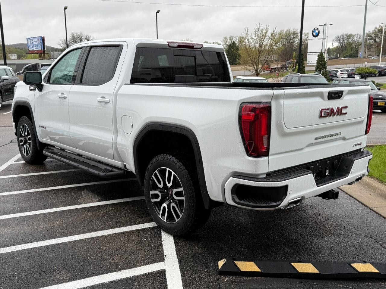 GMC Sierra 1500 Vehicle Image 06