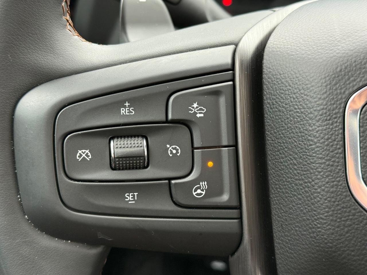 GMC Sierra 1500 Vehicle Image 16