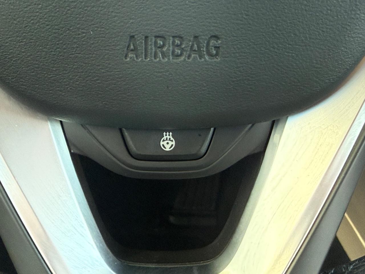 BMW 3 Series Vehicle Image 17