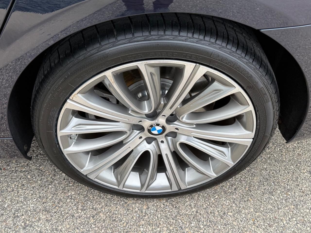 BMW 7 Series Vehicle Image 07