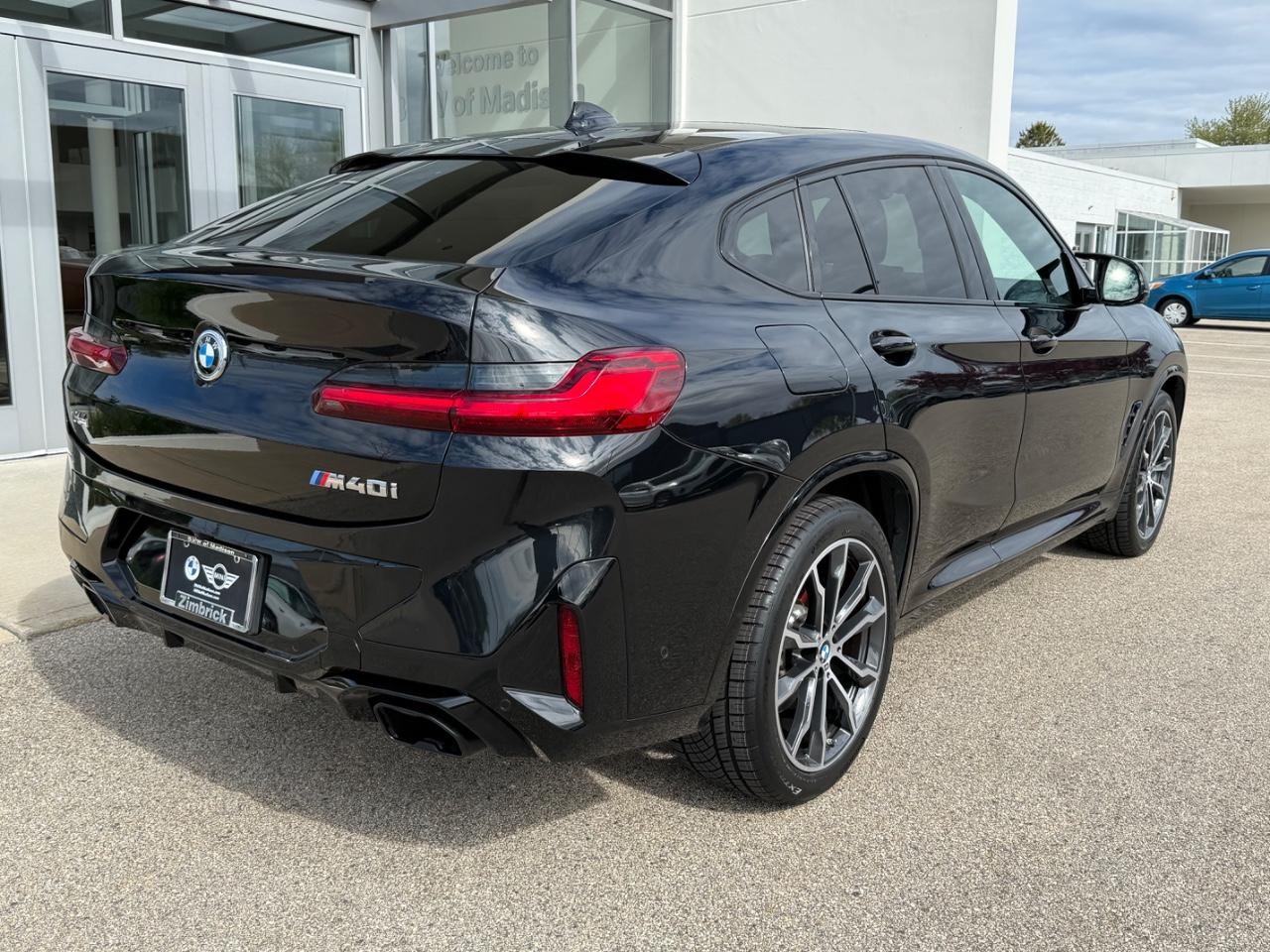 BMW X4 Vehicle Image 03