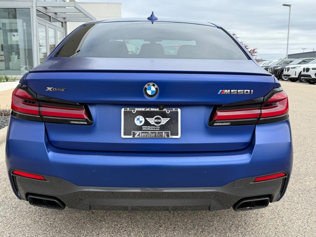 BMW 5 Series Vehicle Image 04