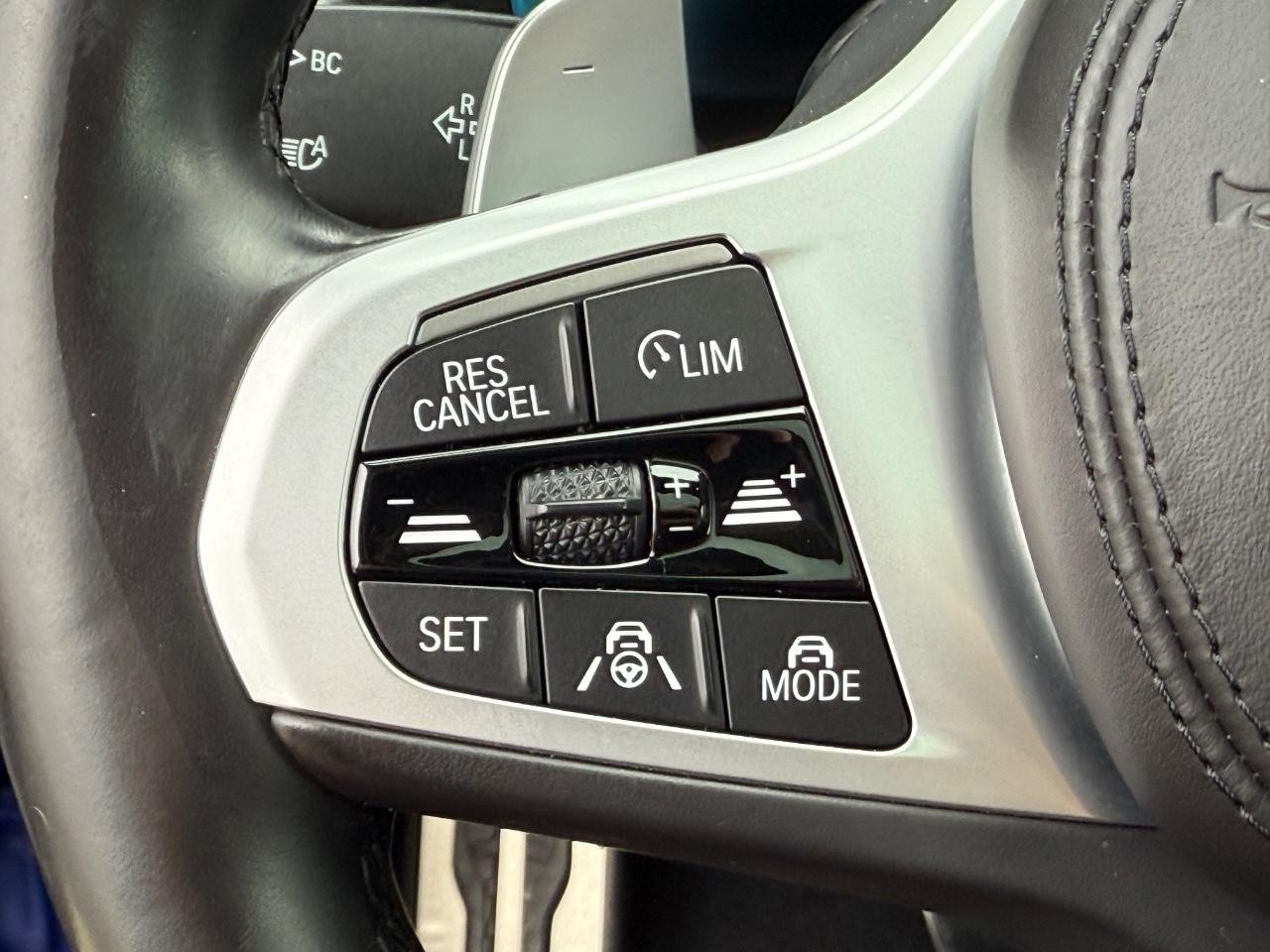 BMW 5 Series Vehicle Image 17