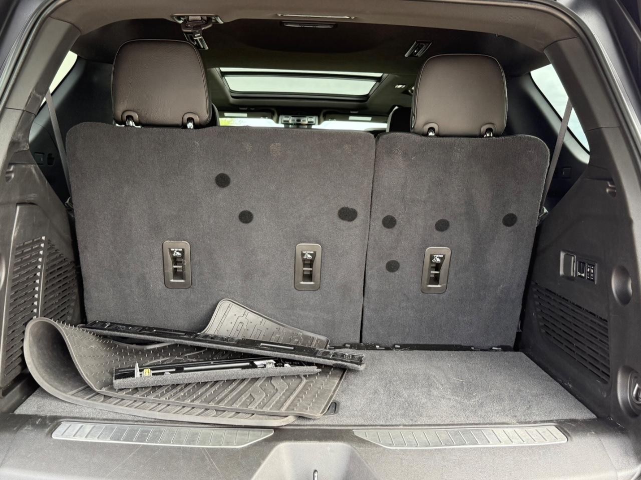 GMC Yukon Vehicle Image 05