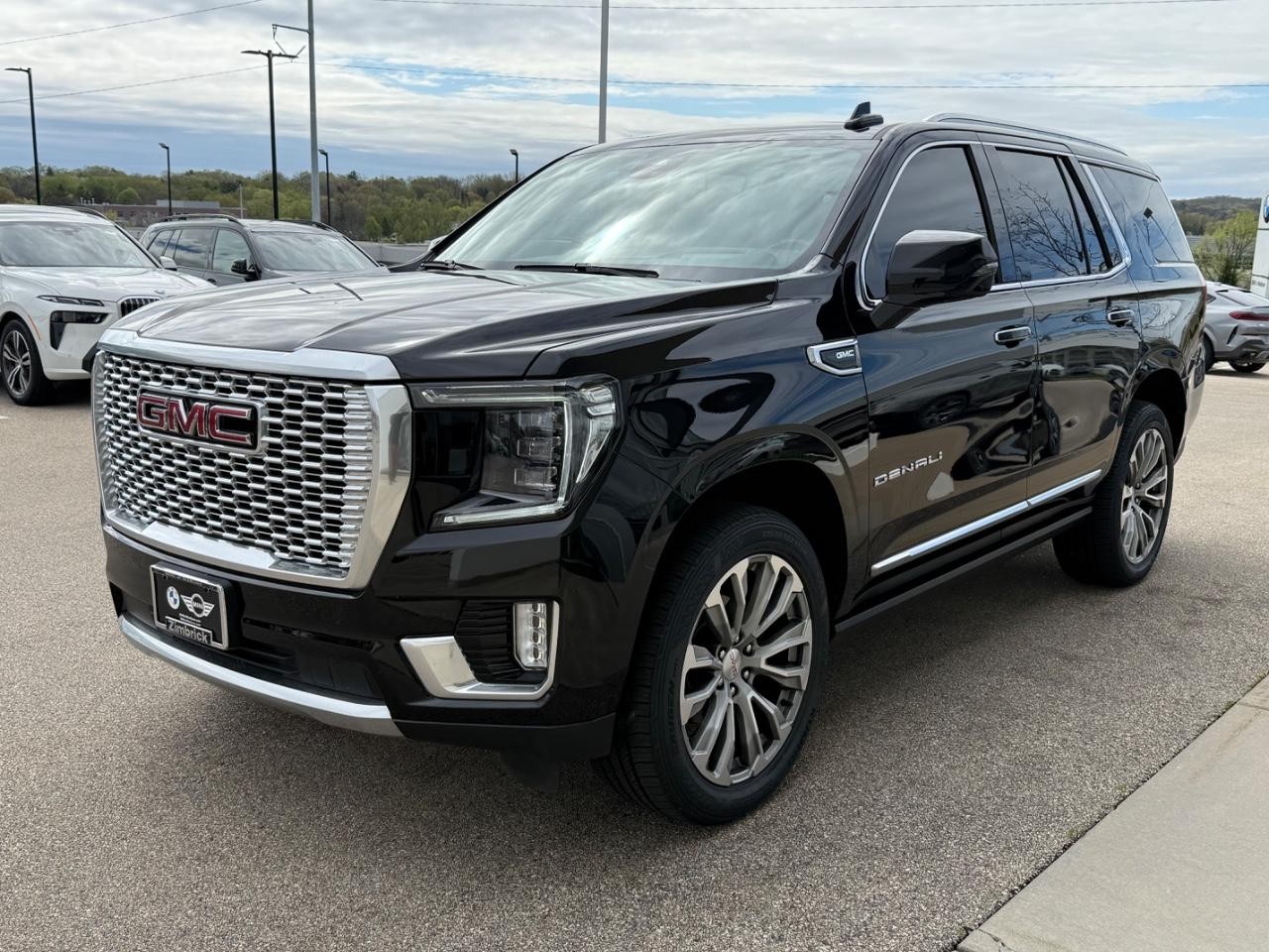 GMC Yukon Vehicle Image 08
