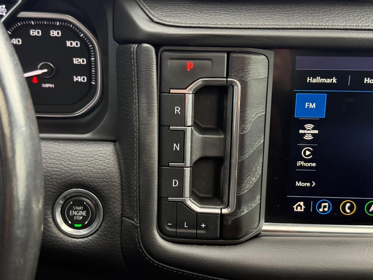 GMC Yukon Vehicle Image 15